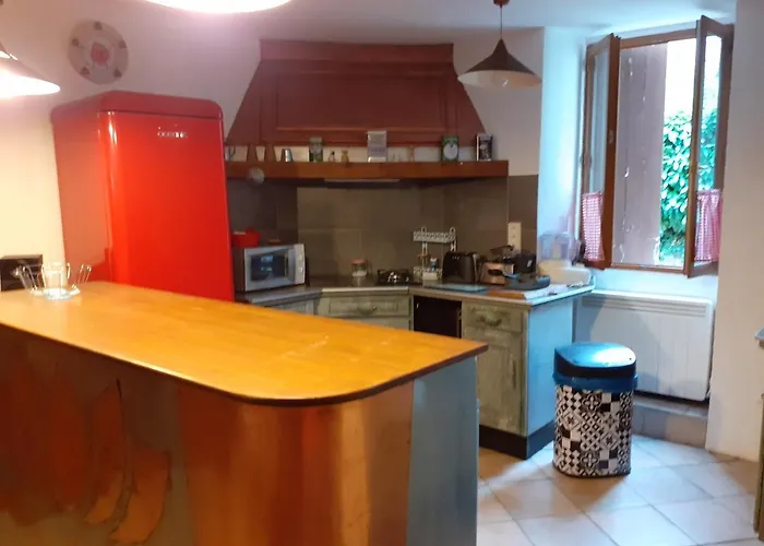 Hébergement de vacances L'evestephtom Chassiers